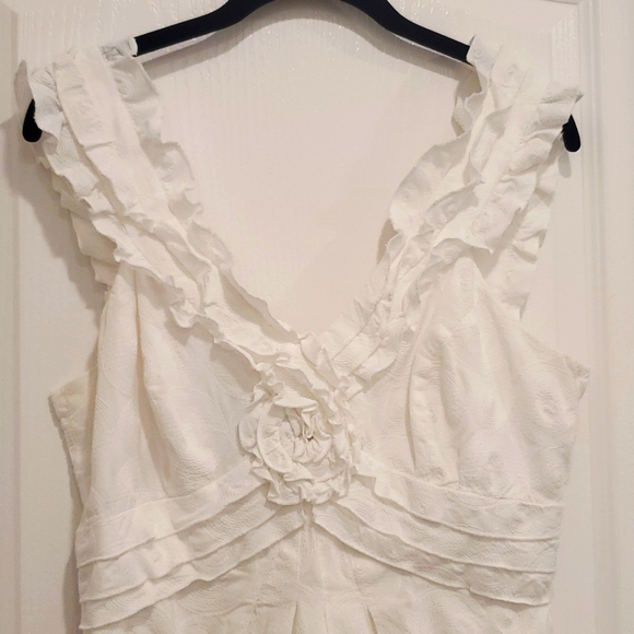 Nine West Woman's mini white dress. Size 10 - Picture 2 of 6